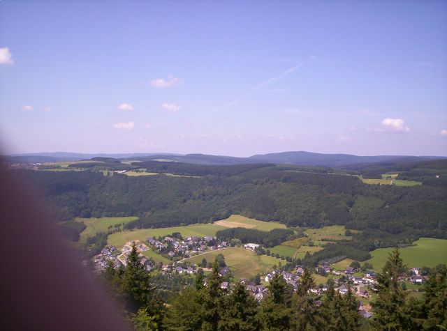 Een mooie foto van het landschap in de omgeving  van Winterberg: Elkeringhausen Sauerland